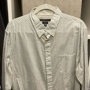 John Varvaros button down XL
